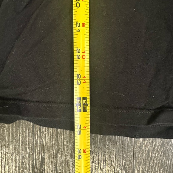 Santa Cruz Classic Dot Logo Black T-Shirt Small‎ (S) Purple Pink Skateboarding - Picture 9 of 9